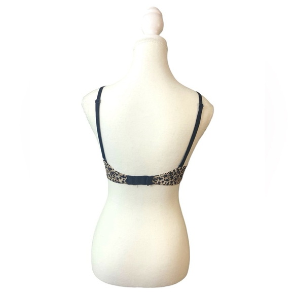 Victoria’s Secret - Very Sexy Satin Push Up Bra - Picture 2 of 6